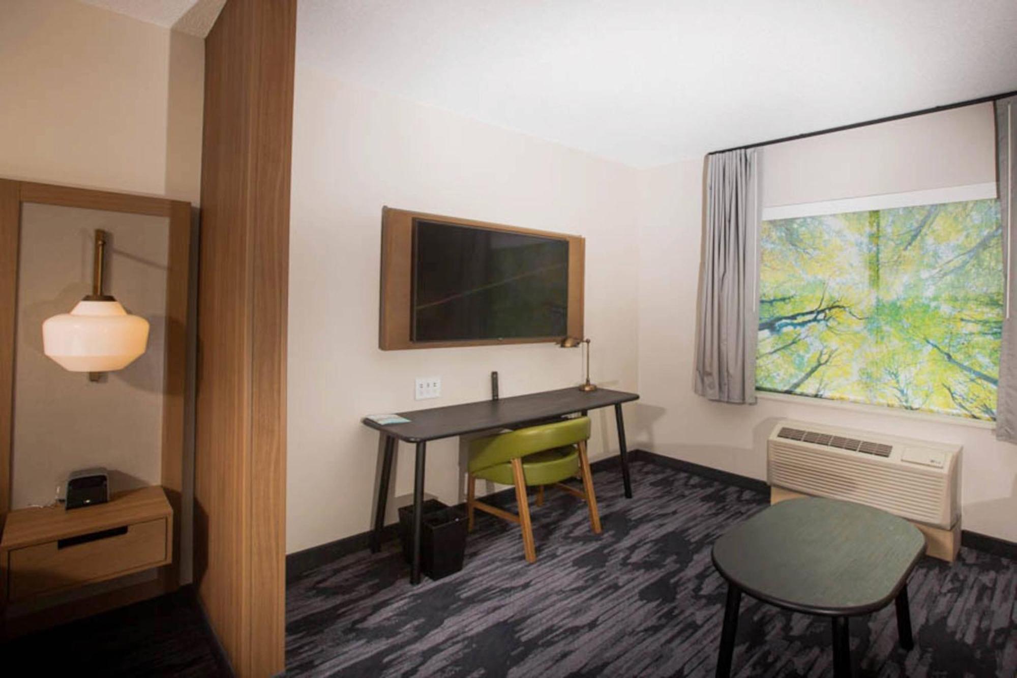 Fairfield Inn & Suites By Marriott Philadelphia Broomall/Newtown Square Exterior foto